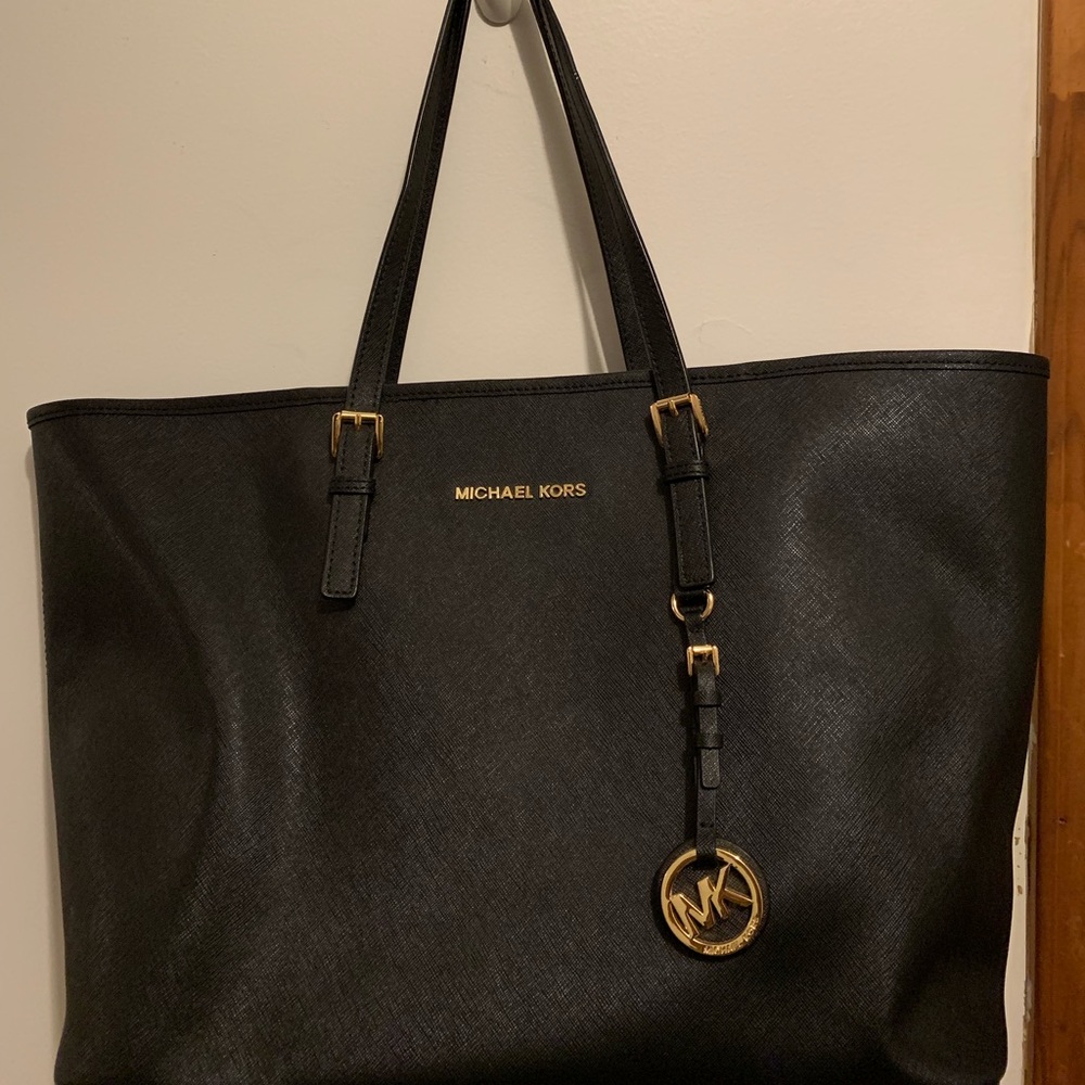 Micheal kors tote